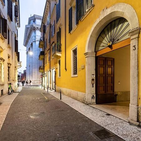 Arena-Center Luxury Apartment Verona Eksteriør bilde