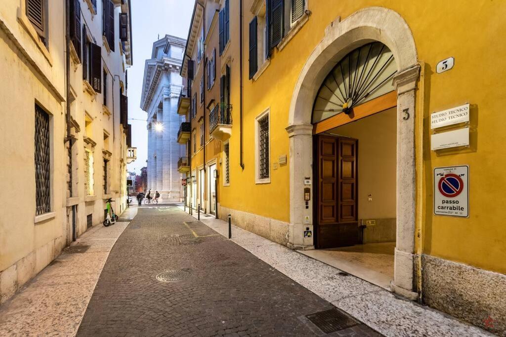 Arena-Center Luxury Apartment Verona Eksteriør bilde